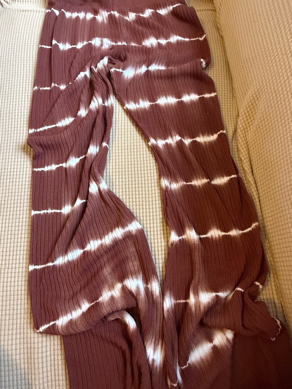 Women’s Ribbed Tie-Dye Wide-Leg Bottoms in Brown and White